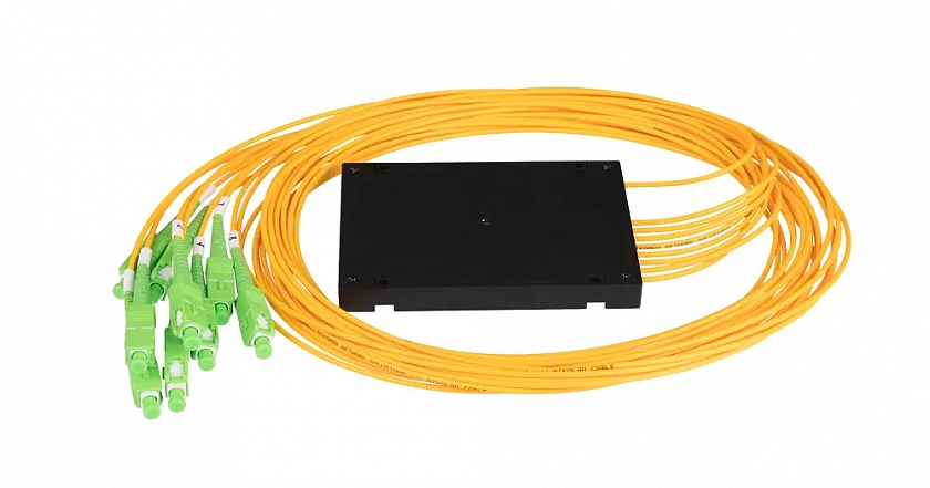 NMF-SPP1X8A1-SCA-B Сплиттер планарный 1x8, 9/125мкм, SC/APC, 2 мм - YUM