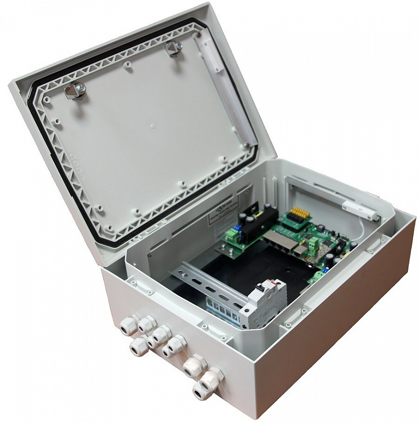 Tfortis PSW-2G4F-Box Коммутатор для подключения 4 камер - YUM