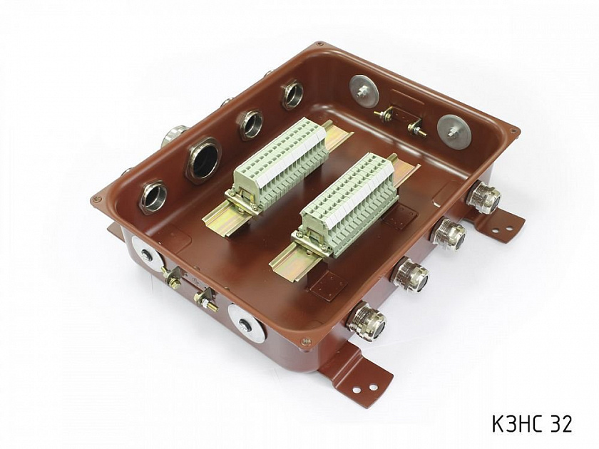 КЗНС-32 У2 IP54 пластиковый ввод (zeta30357) Клеммная коробка с наборными зажимами - YUM